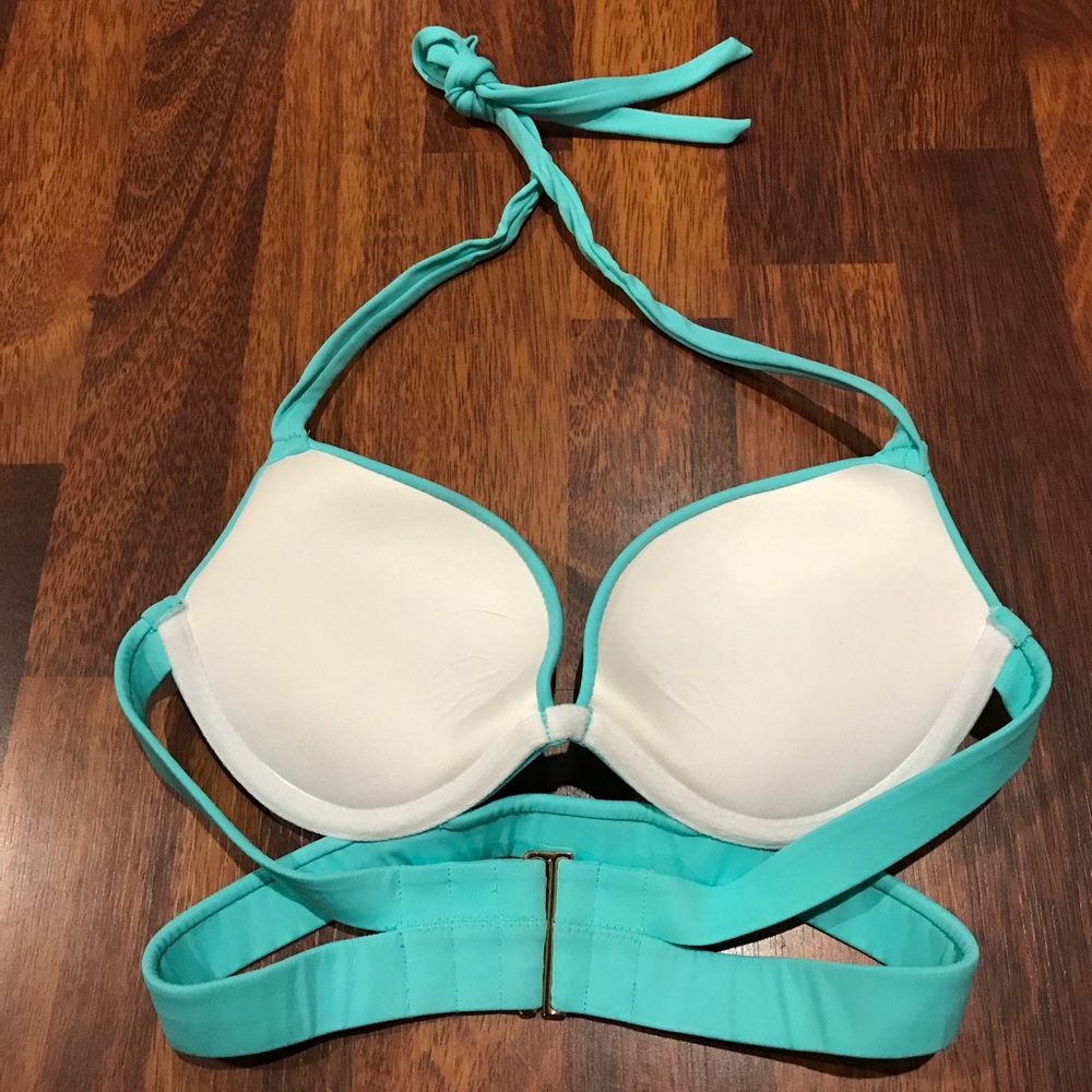 ❌SOLD❌Victoria’s Secret Bathing Suit Top - Picture 3 of 4